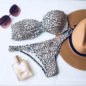 SOLD 🎈🎈🎈🎈🎈